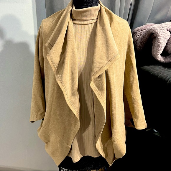 SHEIN Beige throw over shawl jacket - Picture 2 of 5